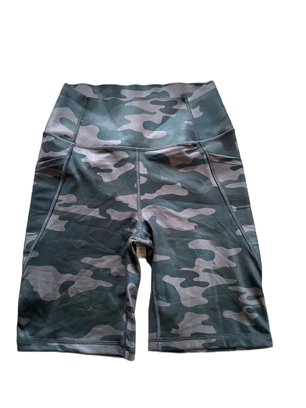 ❤️ GAP FIT GAPFIT SCULPT 9 INCH BLACK CAMO BIKER SHORTS SIZE S